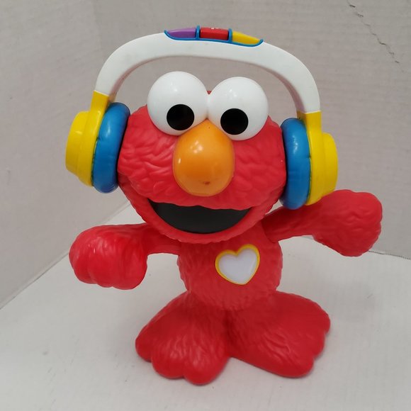 New Hasbro Sesame Street Lets Dance Elmo Interactive Singing Toy New Hasbro Sesame Street Lets Dance Elmo Interactive Singing Toy